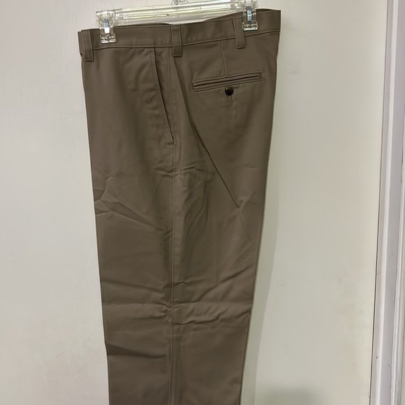 36 x 30 khakis - Picture 2 of 2